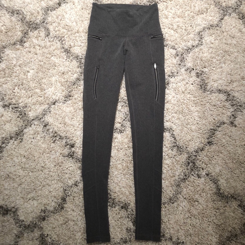 NWOT herringbone pattern Athleta leggings